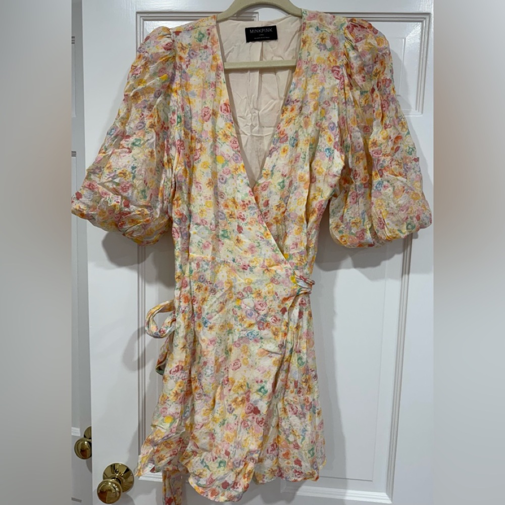 MINKPINK Cream Garment